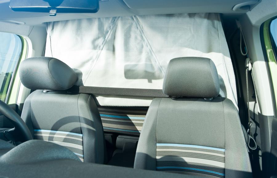  Volkswagen Caddy Camper 2.0 TDi BlueMotion 2013 года  (UK) (фото 8 из 30)